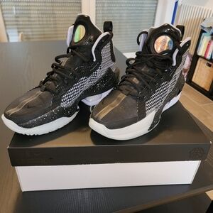 Nike Air G.T. Jump EP, Size 8M/9.5W